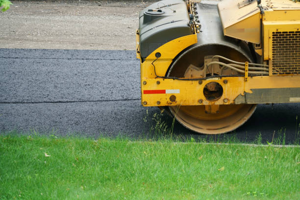 Best Driveway Paving Company  in Trumbull Center, CT
